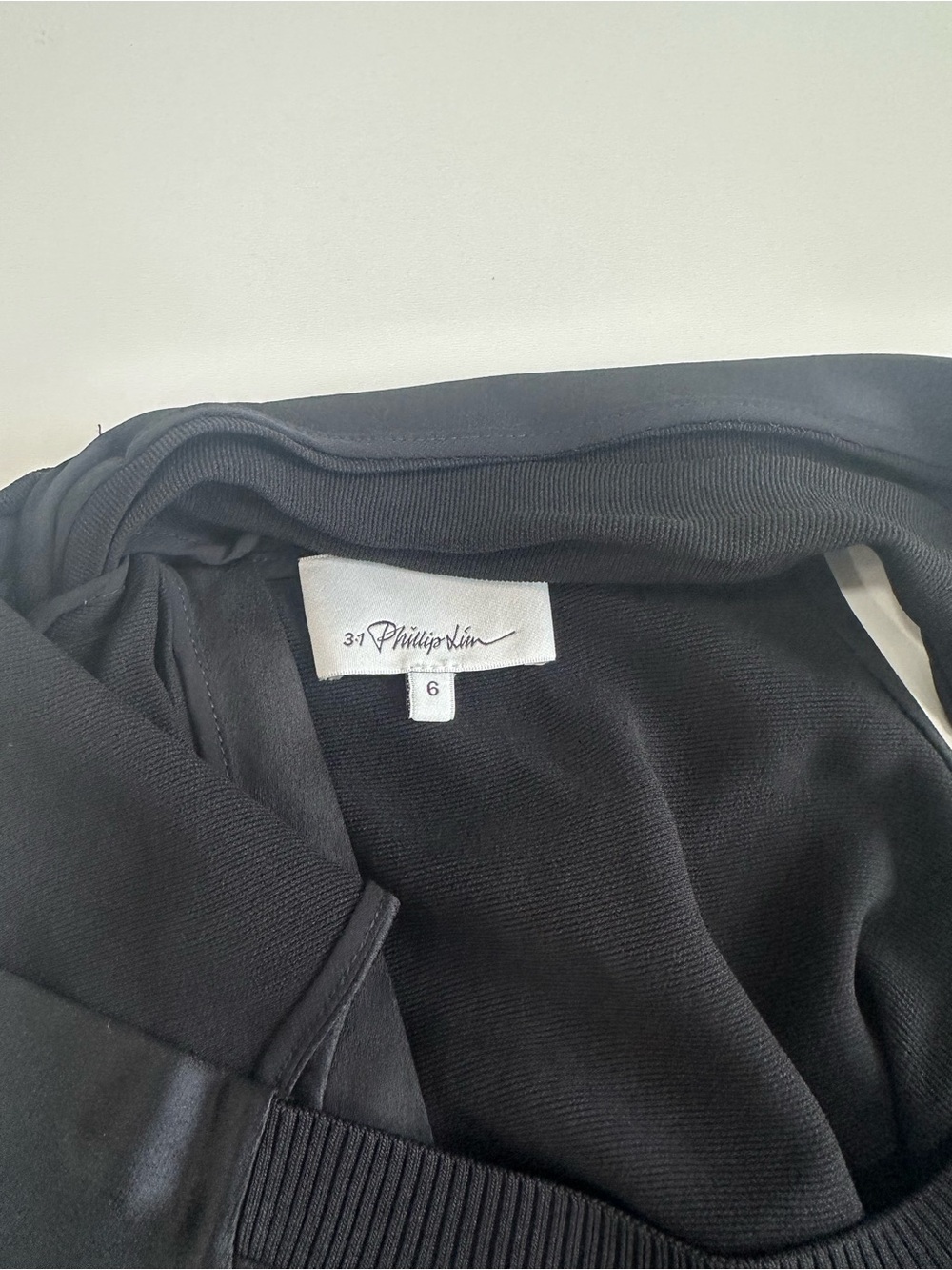 3-1 Phillip Lim black sleeveless blouse twist or knot detail at the back Sz 6 - Picture 9 of 12